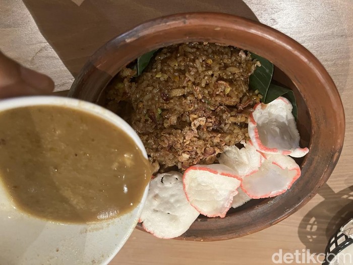 Potret menu Nasi Guyur Tikungan