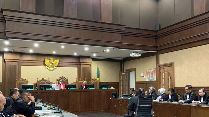 Sidang pembacaan putusan sela atas eksepsi Hasto Kristiyanto