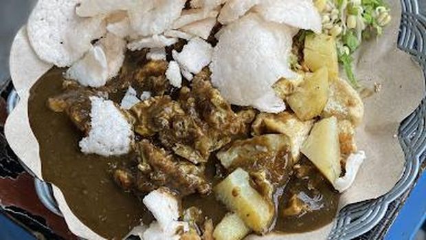 Tahu tek.