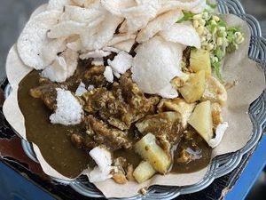 Uenake Rek! 10 Tahu Tek Khas Surabaya yang Kondang Puluhan Tahun