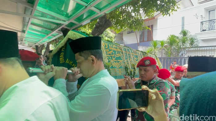 Titiek Puspa