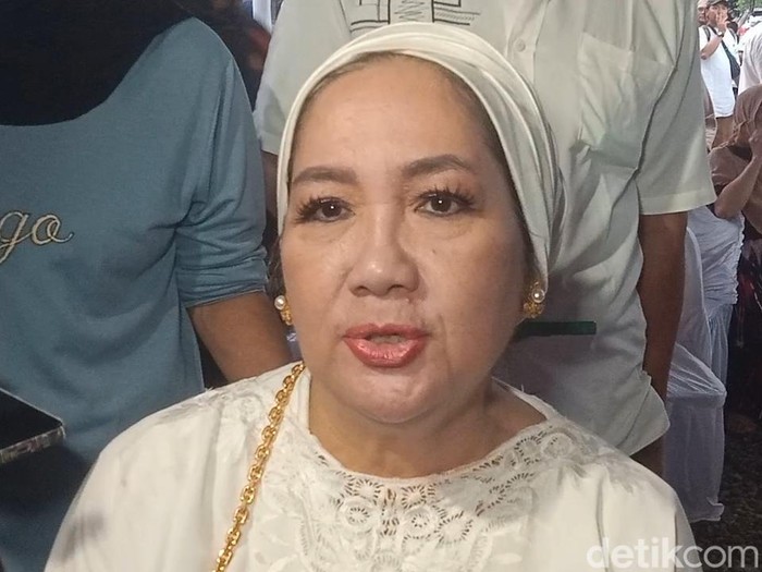 anak titiek puspa