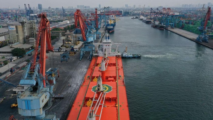 Volume Bongkar Muat Pelabuhan Tanjung Priok 3,8 Juta Ton Selama Lebaran