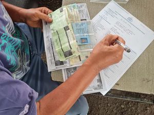 Ikut Pemutihan Pajak Kendaraan Nggak Harus ke Kantor Samsat