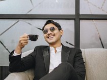 Arya Saloka, Pemeran Sayap-Sayap Patah 2 yang Doyan Ngopi