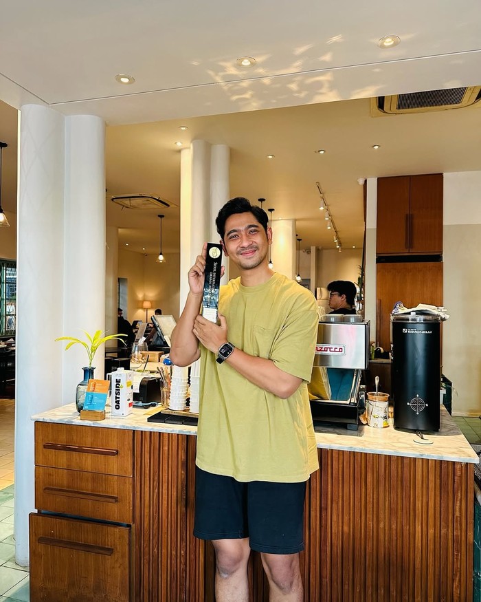 Arya Saloka