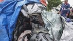Begini Kondisi Bus Rombongan Bonek yang Kecelakaan di Tol Pekalongan