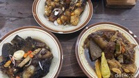 Selain berburu makanan tradisional, di Jogja kamu juga bisa menikmati aneka hidangan iga lezat dan murah di warung makan ini. Foto: Detikcom / Atiqa Rana