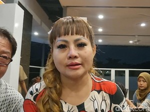 Jan Hwa Diana Ternyata Juga Tahan Sertifikat Rumah-BPKB Motor