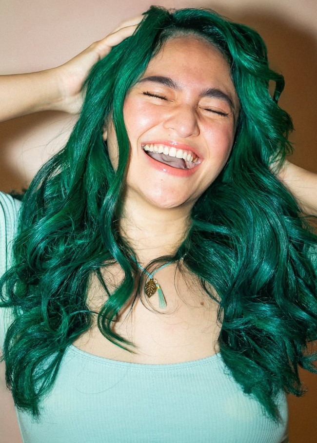 “Love your new look,” puji salah satu pengguna Instagram. “Mau gayanya gmn pun kalau dasarnya Cantik ya ttp Cantik,” puji netizen. “Sailor Neptunus, komentar yang lainnya. Foto: Instagram/@marshanda