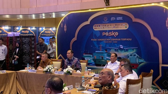 Menko AHY dan Menhub Dudy Purwagandhi di Kemenhub