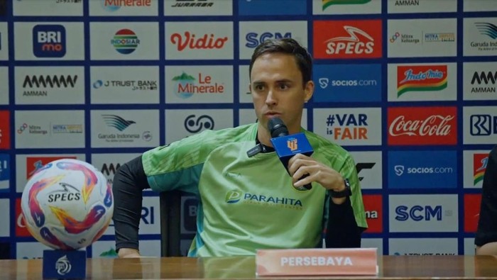 Pelatih Persebaya Paul Munster