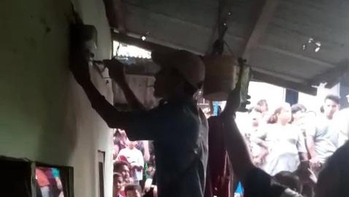 Pemutusan listrik sepihak di salah satu rumah warga di Baloi Kolam, Batam. (Dok Istimewa)
