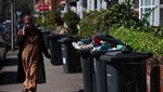 Penampakan Jorok Kota di Inggris Imbas Tukang Sampah Mogok Kerja
