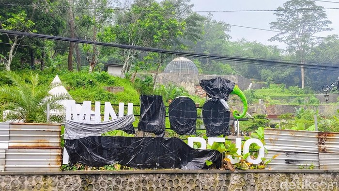 Penampakan proyek Mini Zoo Purworejo yang kini mangkrak, Sabtu (12/4/2025).