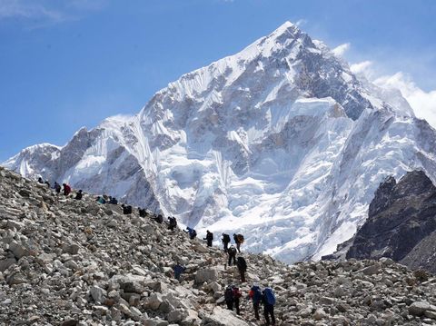 Mountaineers and trekkers head towards the Everest base camp from Lobuche in the Solukhumbu district, also known as the Everest region, Nepal April 12, 2025. REUTERS/Purnima Shrestha