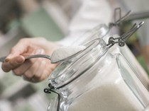 Diperkenalkan Belanda, Ini Sejarah Konsumsi Gula di Indonesia