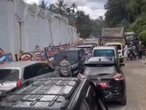 Penampakan Macet di Jalinsum gegara Pesta Nikah Anak Gubernur Sumbar