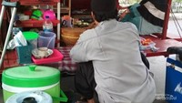 Es Gempol Pleret Yu Mami Delanggu.