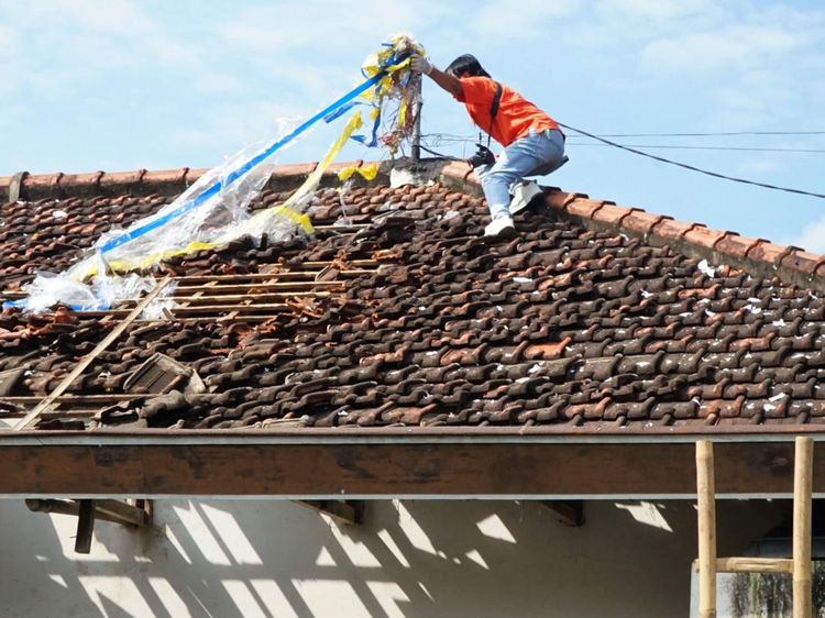 Balon Udara Berpetasan Rusak Rumah di Tulungagung