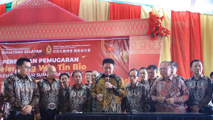 Gubernur Sumsel Herman Deru resmikan pembangunan Kelenteng Wei Tien Bio Jakabaring