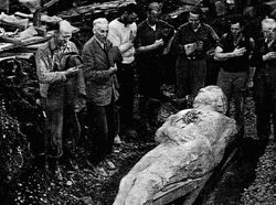 Deretan Hoaks Ilmiah Paling Konyol Sepanjang Sejarah