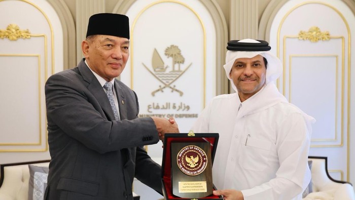 Menhan RI Sjafrie Sjamsoeddin melakukan kunjungan kerja ke Kemhan Qatar. Kunjungan itu untuk mempererat kerja sama pertahanan yang strategis dan visioner.