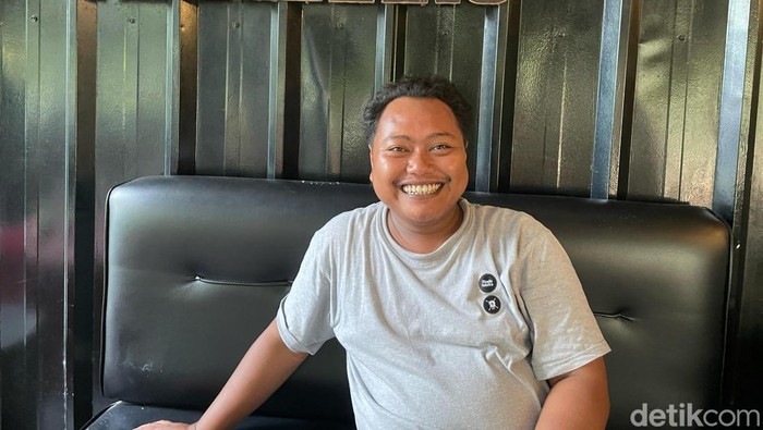 Iyan Founder Kedai Litera Pangandaran