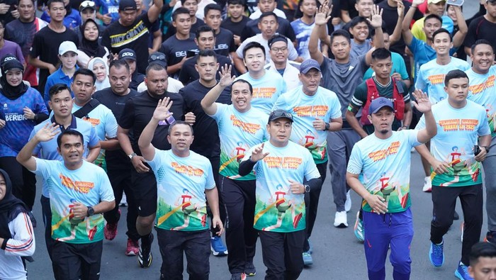 Karhutla Fun Run di Pekanbaru, Minggu (13/4/2-25) pagi ini dihadiri ribuan peserta.