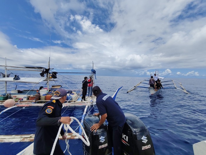 Upaya ini dilakukan untuk mencegah aksi pencurian ikan oleh kapal asing, terutama dari Filipina yang sering melanggar batas wilayah perairan Indonesia.