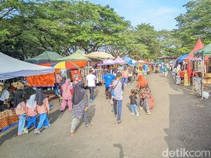 Pasar Mingguan BMX, Tempat Favorit Berburu Sarapan di Ciamis