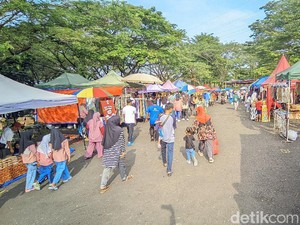 Pasar Mingguan BMX, Tempat Favorit Berburu Sarapan di Ciamis