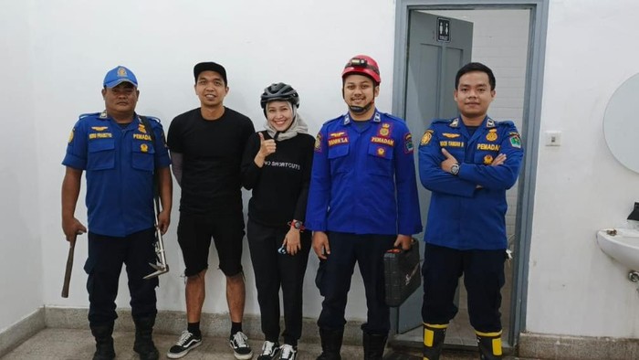 Pengunjung kafe di Malang sempat terkunci di kamar mandi