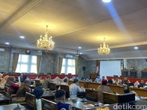 DPRD Sentil Walkot Sukabumi Soal PAD hingga Pemotongan Gaji ASN