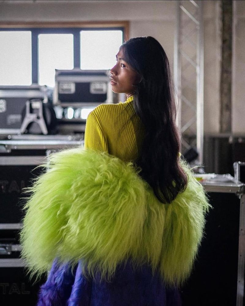 Sawitri di Portugal Fashion Week (dok. instagram @iamsawitri)