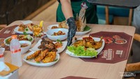 Makanan di Pondok Nusantara.