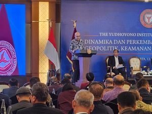 Wamenlu Sebut Trump Lagi Cari Rp5,54 Kuadriliun Lewat Tarif Impor