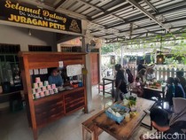 Mencecap Petis Iga Bakar Khas Pati