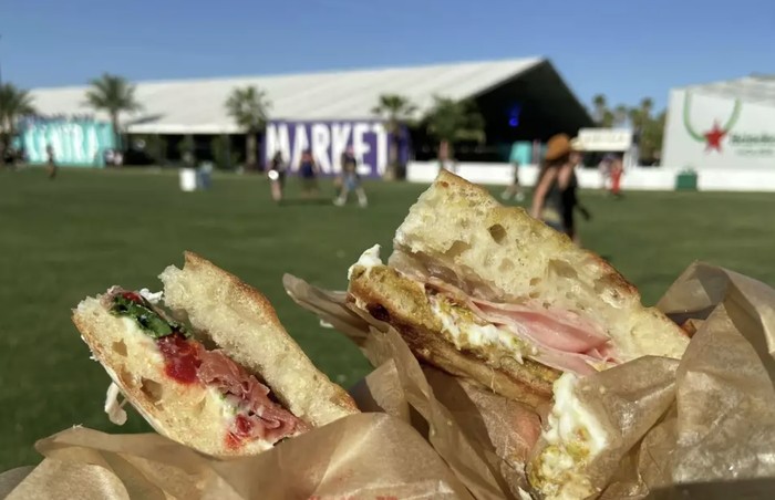 5 Fakta Makanan di Coachella, Harganya Sangat Mahal Capai Jutaan