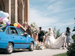 Fans Serbu Gereja Tempat IU Menikah di When Life Gives You Tangerines
