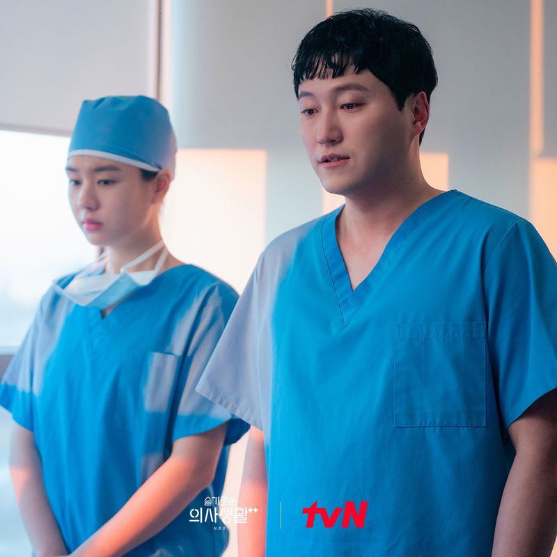Ahn Eun Jin dan Kim Dae Myung di drama Korea Hospital Playlist