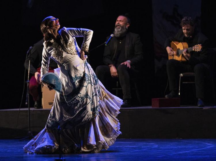 Aksi Para Penari Flamenco di Teater Nasional Irak