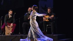 Aksi Para Penari Flamenco di Teater Nasional Irak