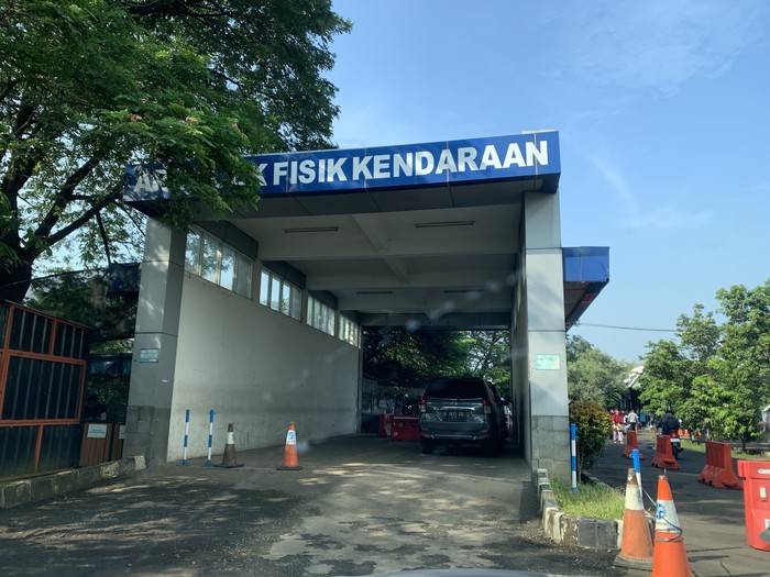 Cek fisik kendaraan