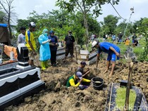 Video: Makam IRT yang Tewas Bunuh Diri di Gresik Dibongkar, Kematiannya Disebut Janggal