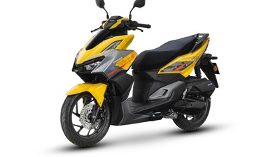 Potret Honda Vario 160 Terbaru Berbaju Kuning