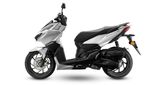 Potret Honda Vario 160 Terbaru Berbaju Kuning