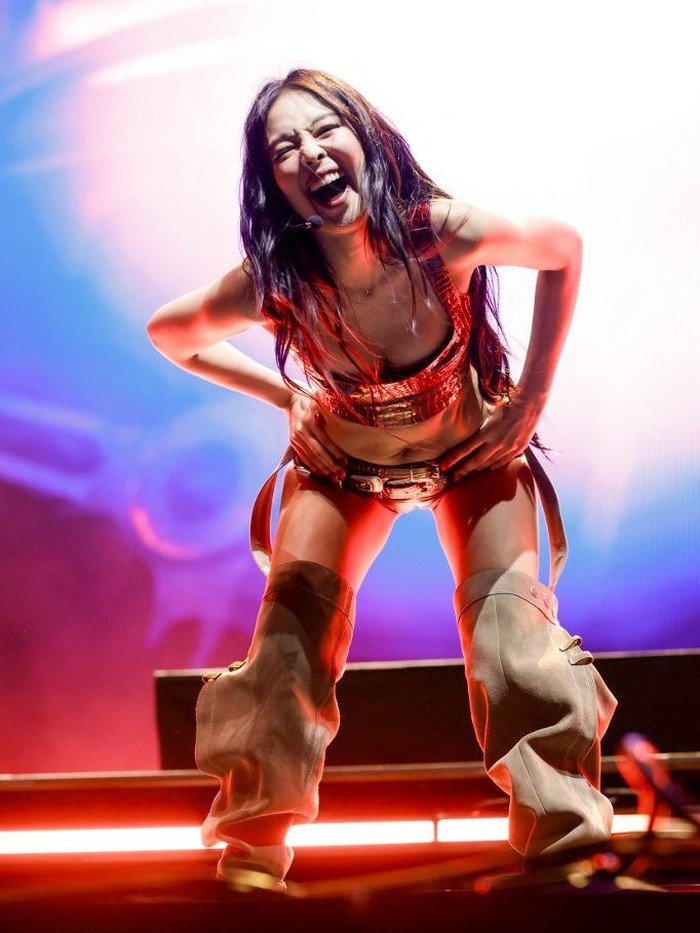 Jennie Jennie tampil di Outdoor Theatre Coachella Valley Music and Arts Festival 2025, Empire Polo Club pada 13 April 2025 di Indio, California.