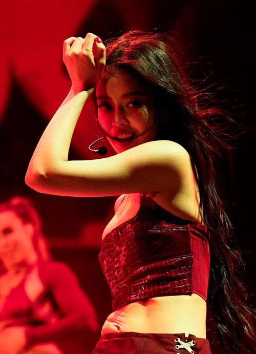Jennie tampil di Outdoor Theatre Coachella Valley Music and Arts Festival 2025, Empire Polo Club pada 13 April 2025 di Indio, California.