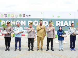 Kapolda Riau Kunker ke Inhu, Tanam Pohon di Objek Wisata Demi Lestarikan Alam